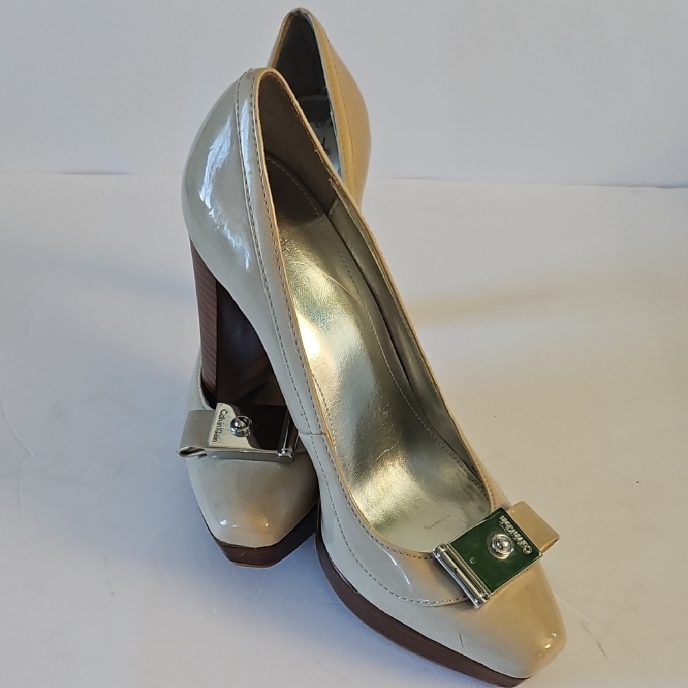 Calvin Klein Cream Patent Leather Platform Heels Size 6 - Picture 2 of 8